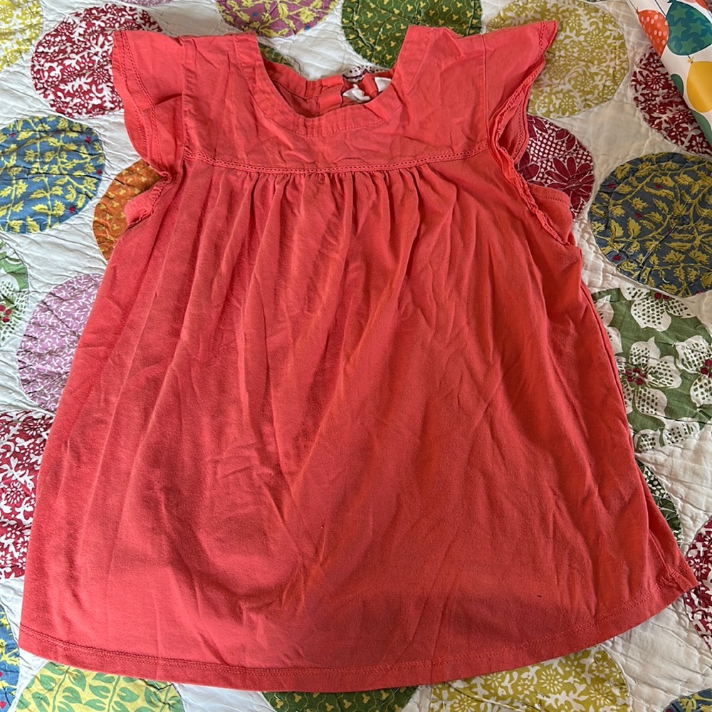 Beautiful Salmon Colored Short Sleeve Shirt by Gap Kids size XL